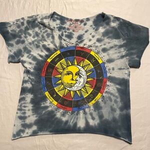 Women’s Crop Top - Size Small